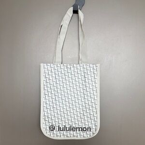 lululemon athletica reusable tote bag